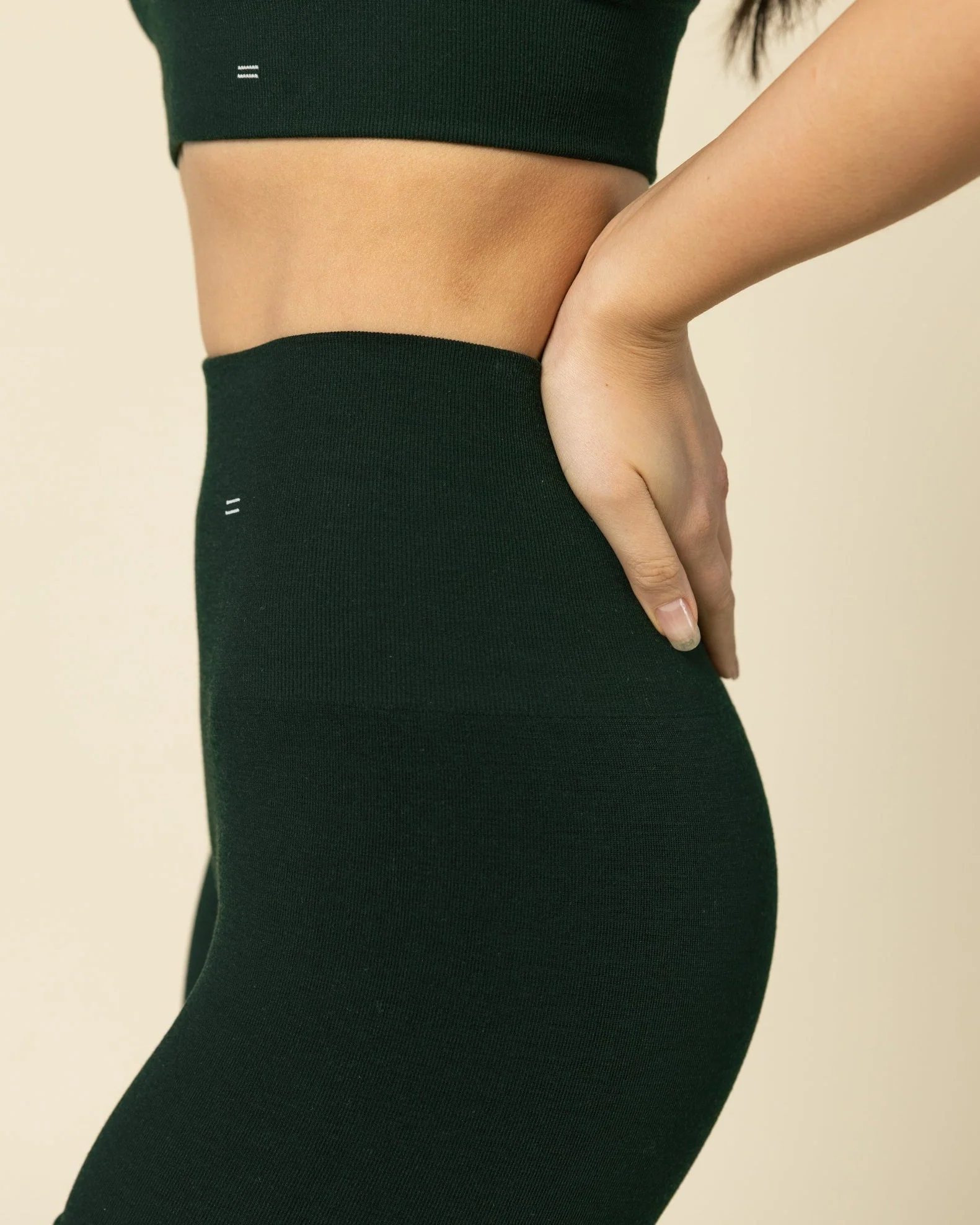Essential Compressive Short 8" - Image 8
